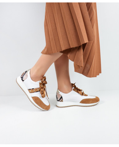 Sapatilhas Camel de Mulher Ginova com Pérolas