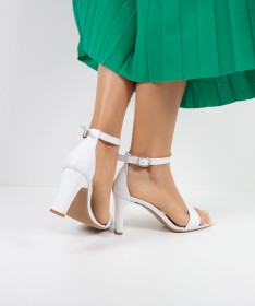 Sandálias Brancas de Senhora Ginova Elegantes