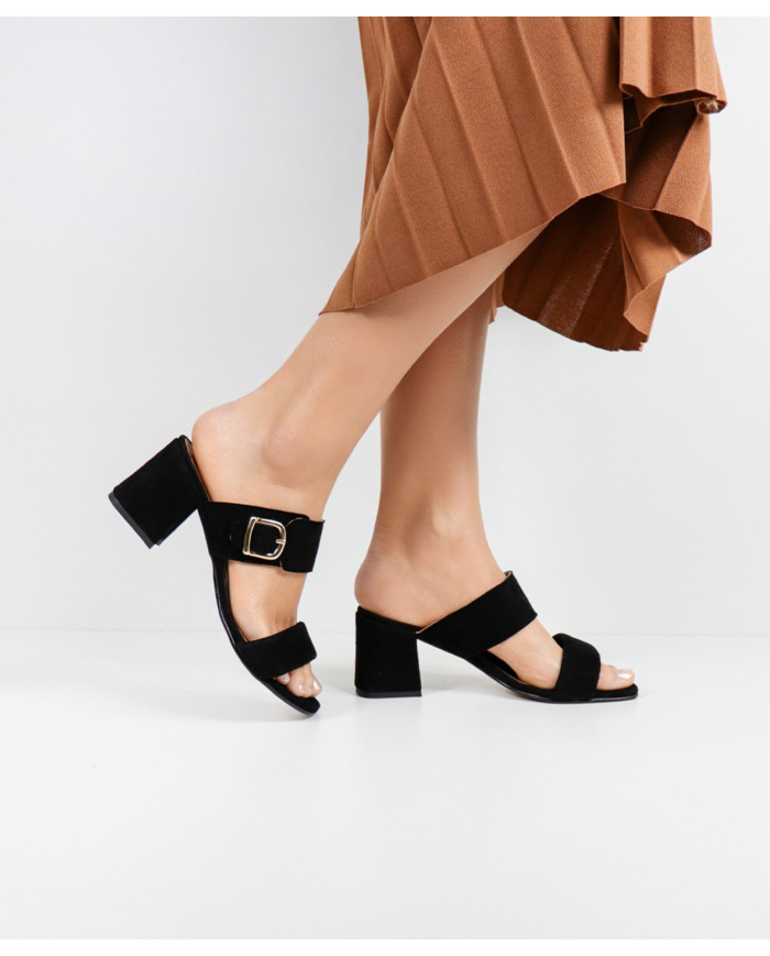 Lady Ginova Black Sandals with Adjustable Strip