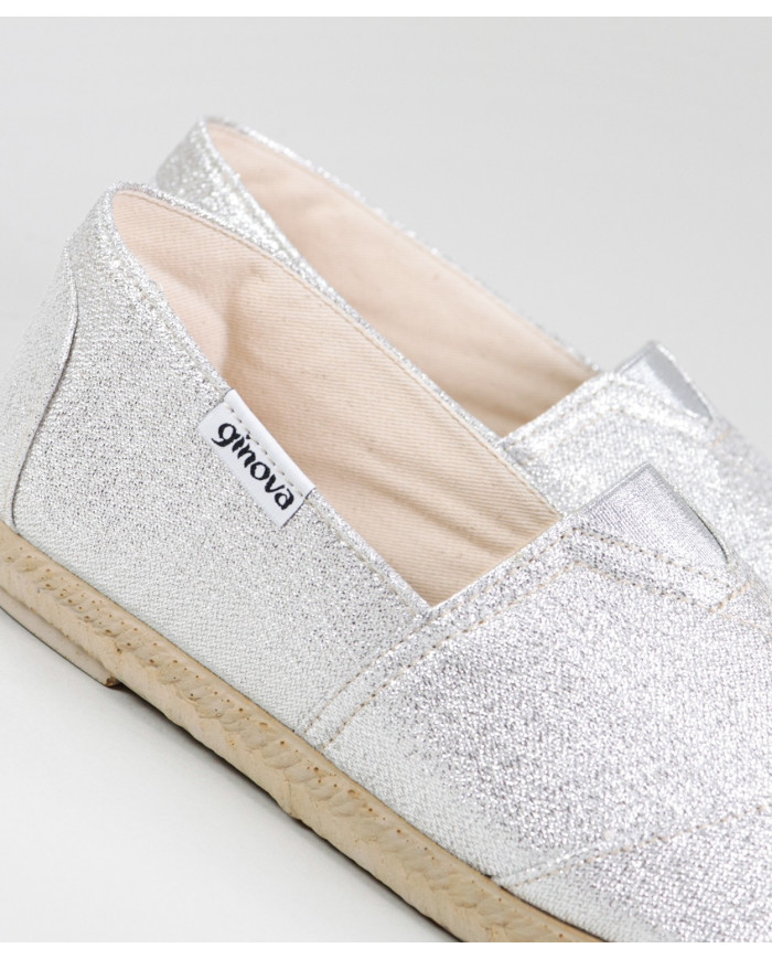 Silver clippers of Lady Ginova with Brightness