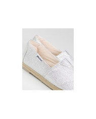 Silver clippers of Lady Ginova with Brightness