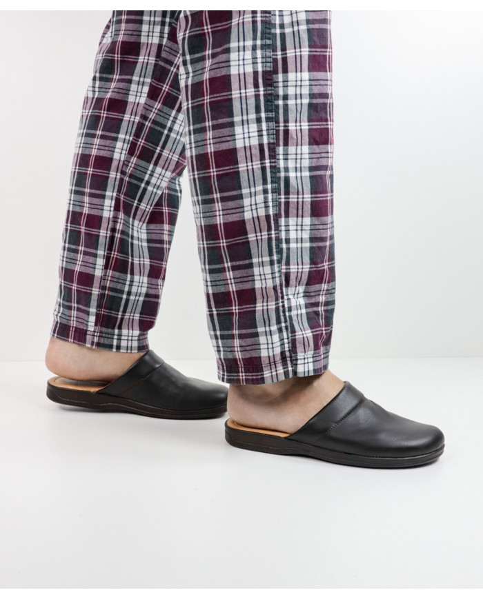 Brown Slippers in Pele Ginova with Seams