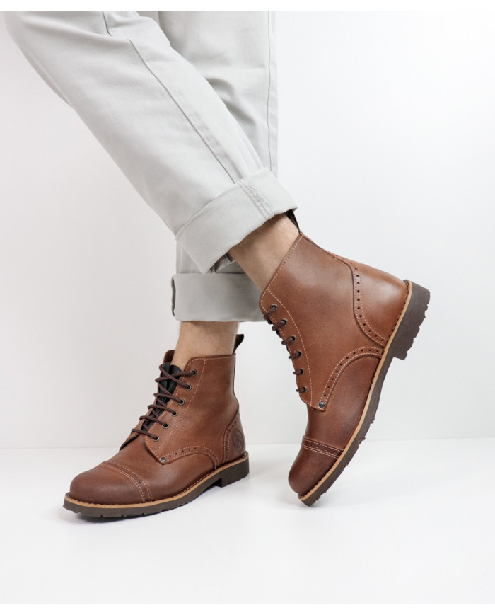 Ginova Boots with Wholesalers