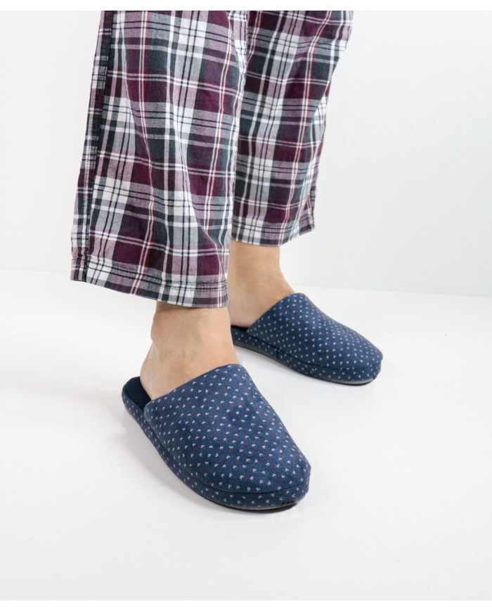 Men's Room Slippers with Pattern