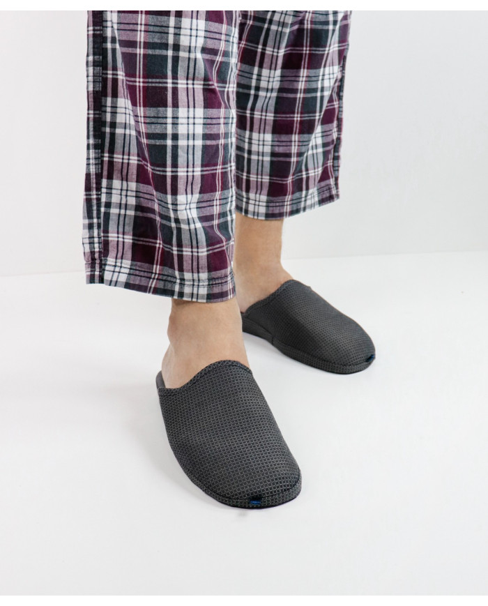 Zapatillas de habitación de hombres grises
