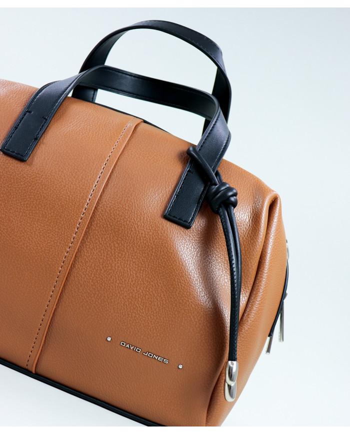 Lady Camel Bag with Removable Handle