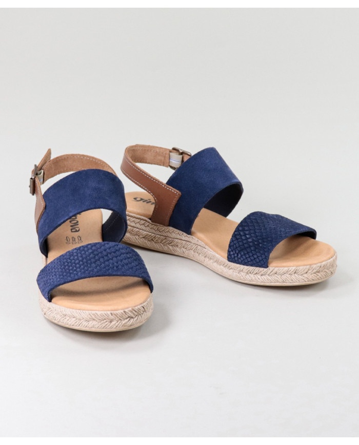 Blue sandals of Lady Ginova with Strips