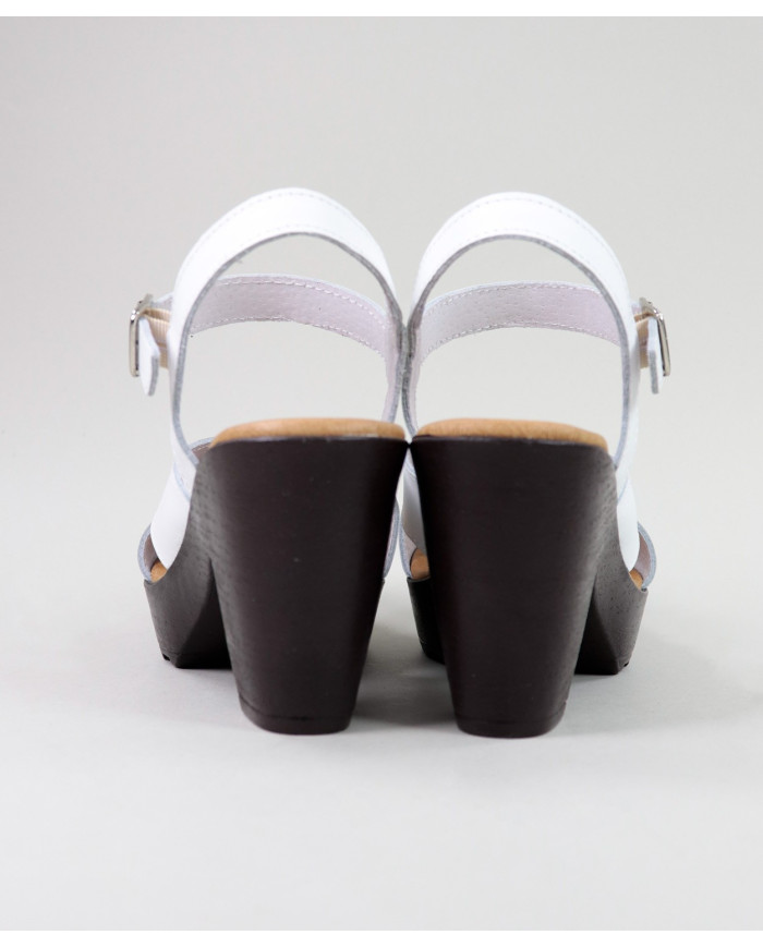 Sandália Compensada de Senhora Ginova