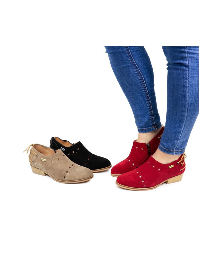 Botins de Senhora Ginova com Atacador Atrás