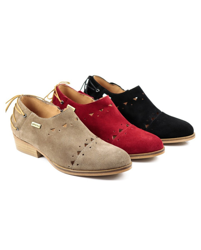 Botins de Senhora Ginova com Atacador Atrás