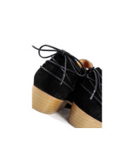 Ginova Black Ladies Buttons with Wholesaler Back