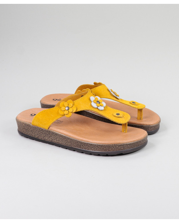 Yellow Slippers of Lady Ginova with Flower Decorative