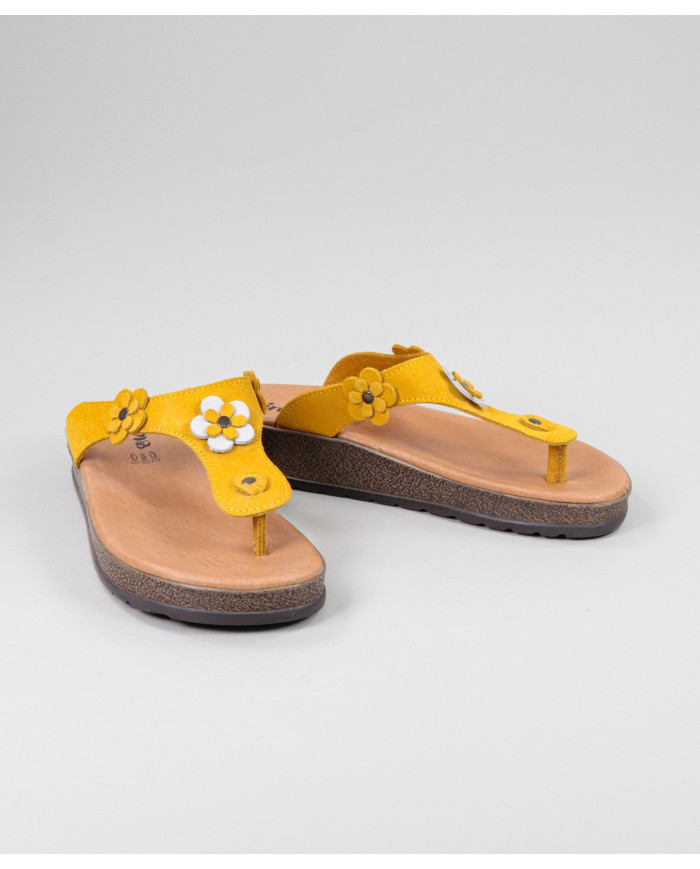 Yellow Slippers of Lady Ginova with Flower Decorative