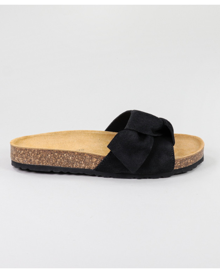 Black Slippers of Lady Ginova with Lace