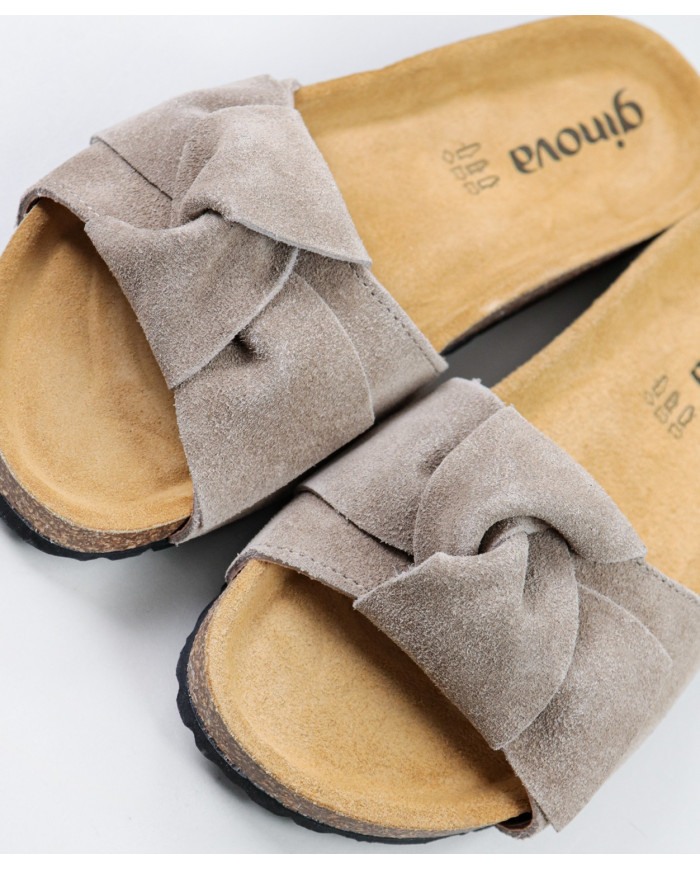Chinelos Taupe de Senhora Ginova com Laço