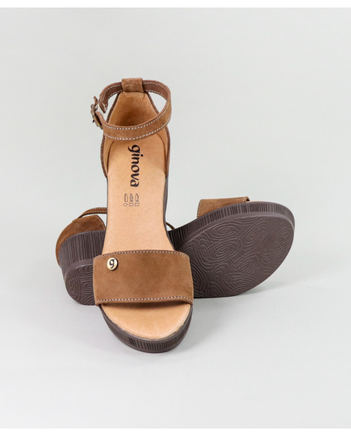 Camel de Senhora Ginova Sandals Closed Back