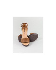 Camel de Senhora Ginova Sandals Closed Back