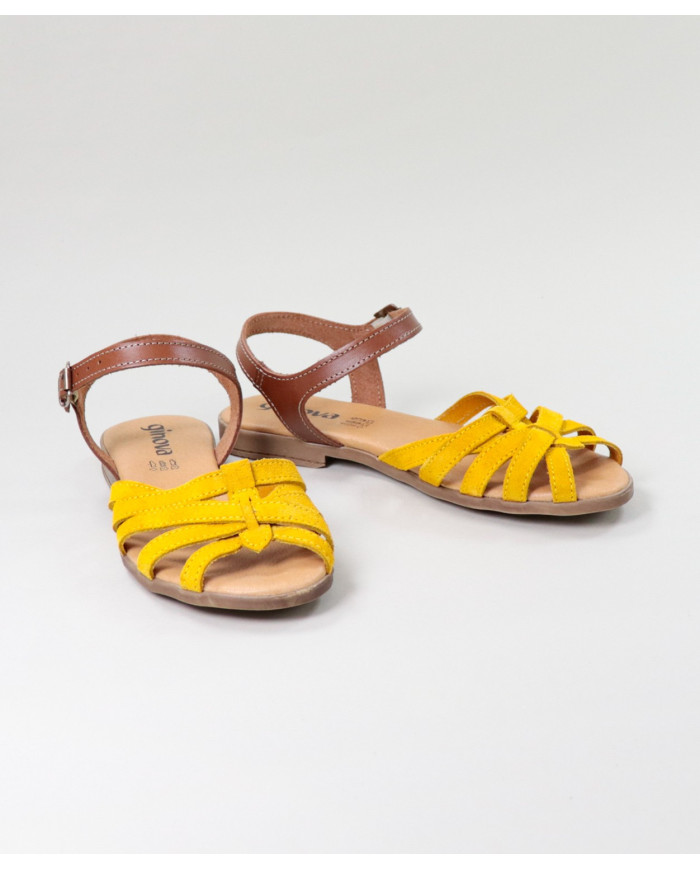 Yellow Sandals of Lady Ginova with Cross Strips in Camurça