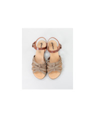 Taupe de Senhora Ginova Sandals with Cross Strips in Camurça