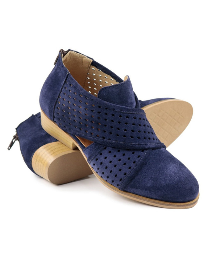 Botins de Senhora Azuis Ginova com Tira Cruzada Perfurada