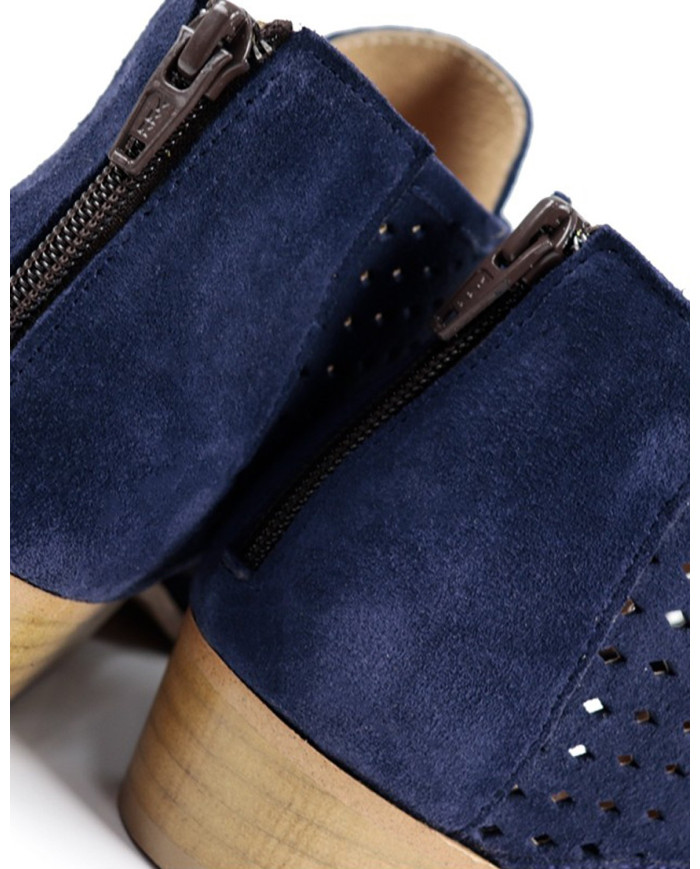 Botins de Senhora Azuis Ginova com Tira Cruzada Perfurada