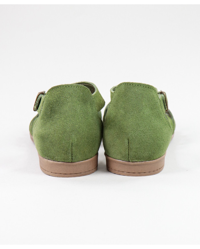 Green Sandals by Senhora Ginova with Cross Strips in Camurça