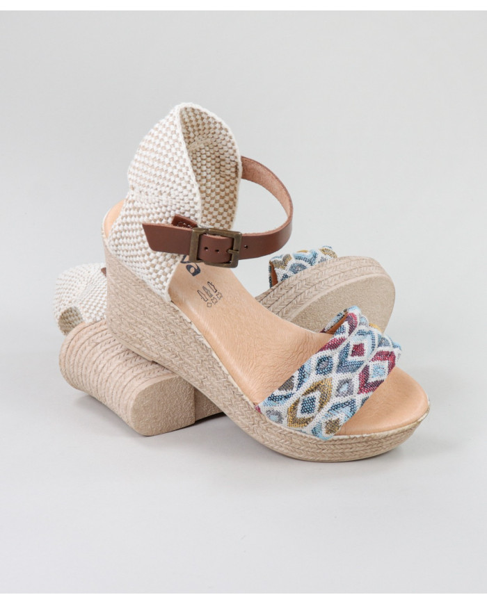 Lady Ginova Multicolor Sandals with Buckle