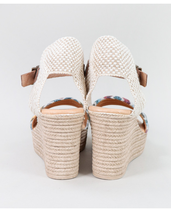 Lady Ginova Multicolor Sandals with Buckle