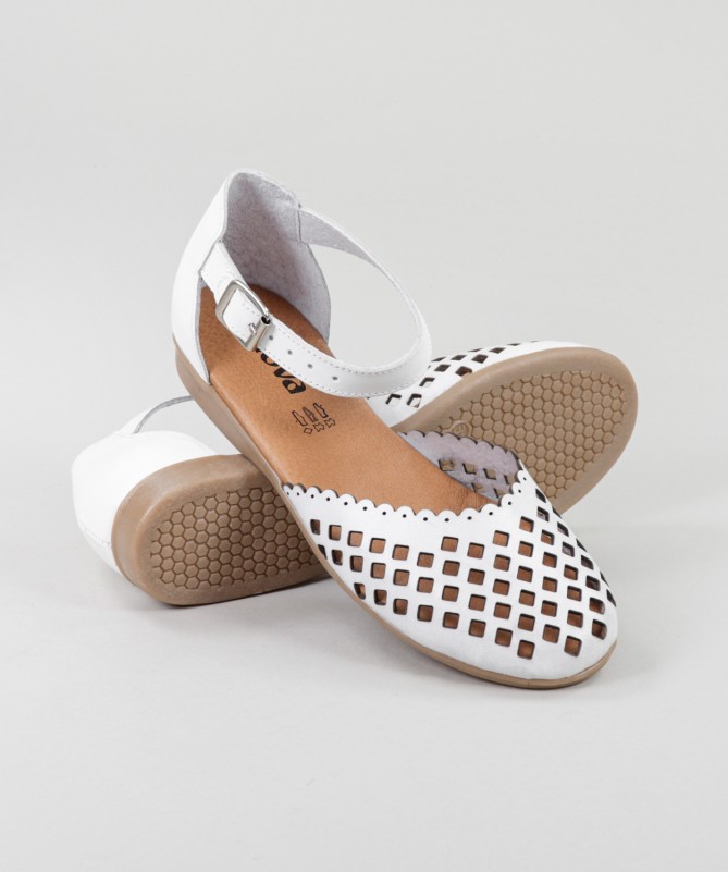 Sandálias Brancas de Senhora Ginova Perfuradas
