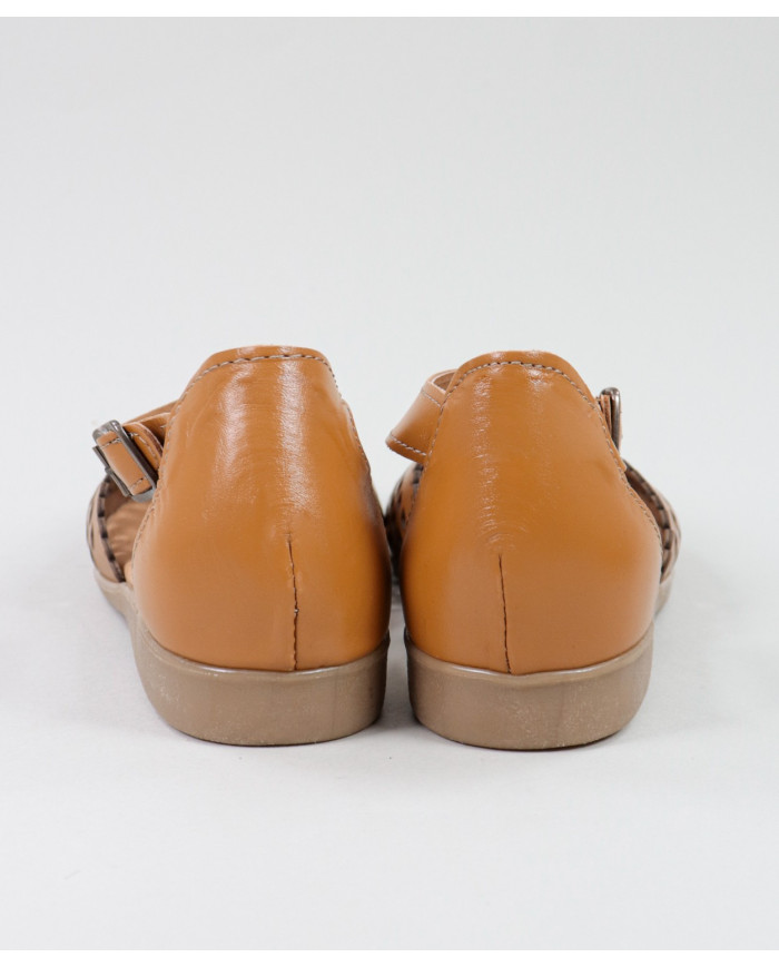 Camel de Senhora Ginova sandals Perforated