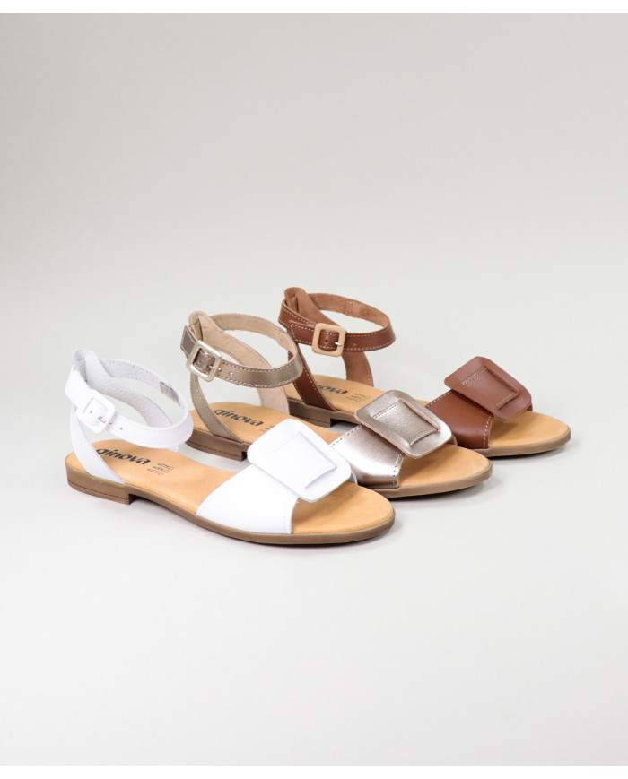 Lower sandals of Lady Ginova with Frontal Aplique