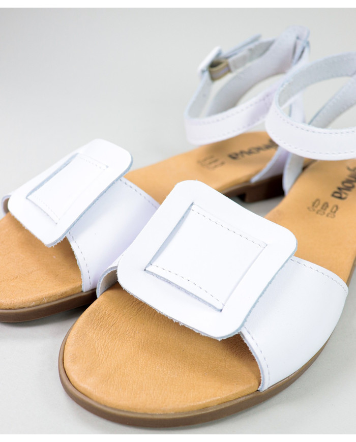 Lower sandals of Lady Ginova with Frontal Aplique