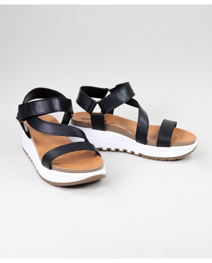 Lady Ginova sandals with Platform