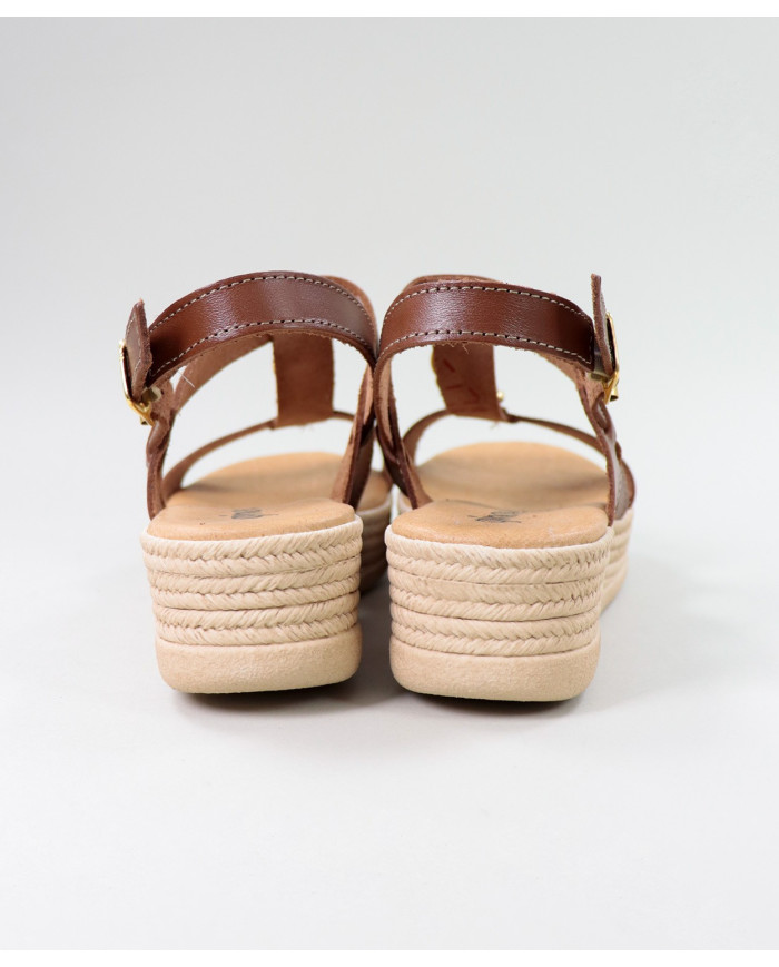 Sandals Lady Ginova with Golden Chain