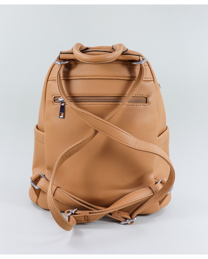 Mochila Camel com Bolsos na Frente