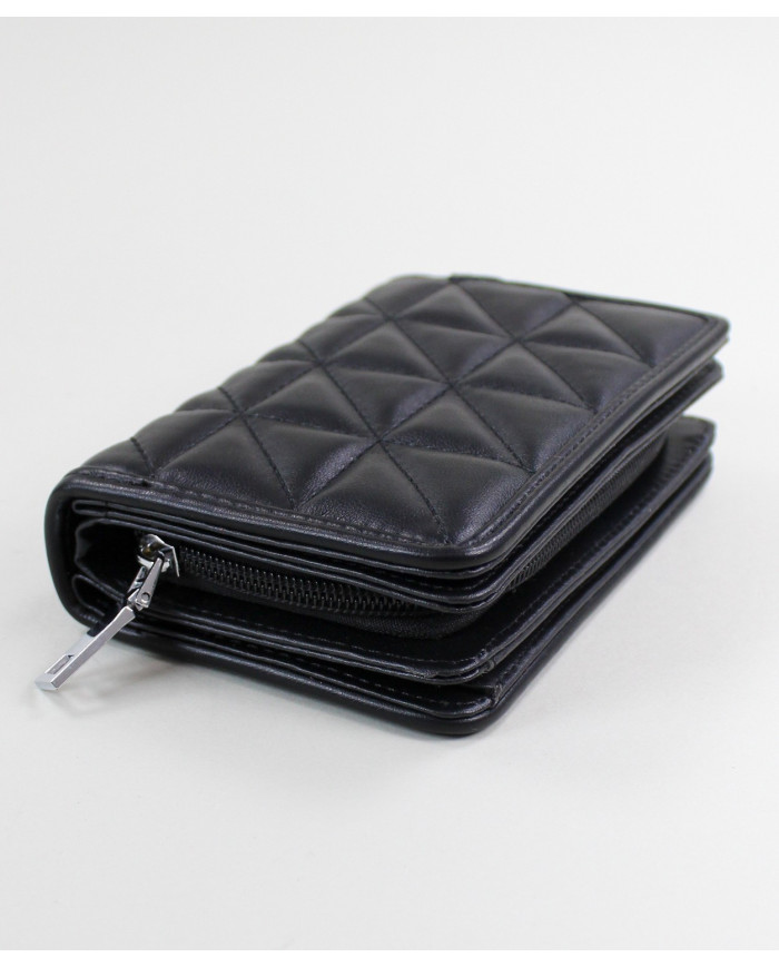 Cartera negra de mujeres con costuras