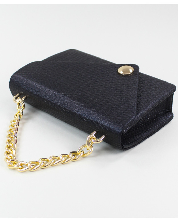 Mala negra de Lady con cadena