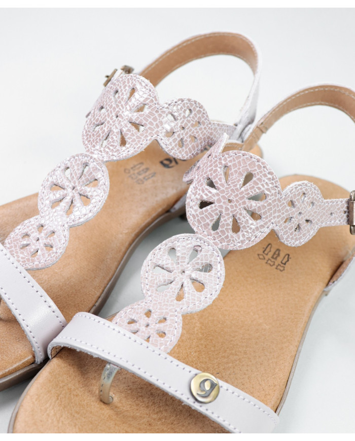 Pink sandals of Lady with Apertar Strip