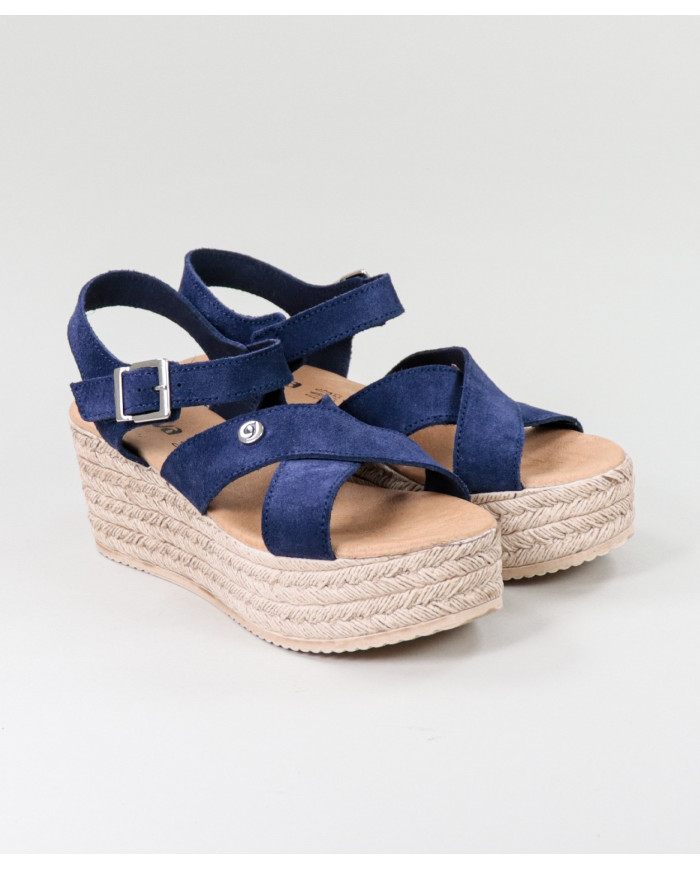 Blue Sandals by Mrs. Ginova de Tiras Cruzadas