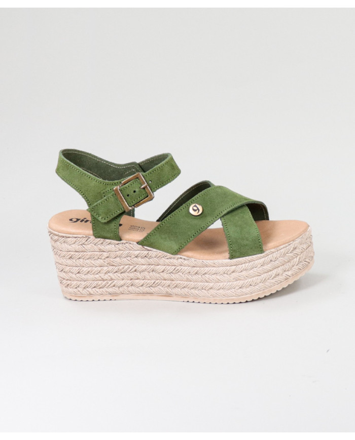 Green Sandals by Mrs. Ginova de Tiras Cruzadas
