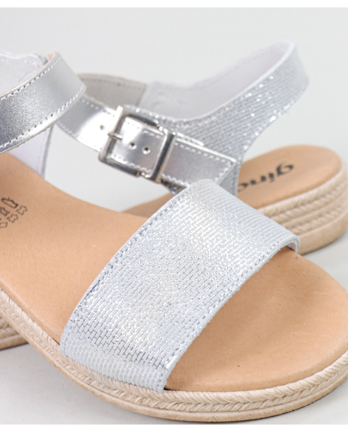 Silver sandals of Lady Ginova with Bright Finish