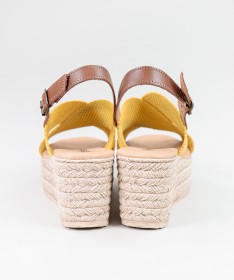 Sandálias Amarelas de Senhora Ginova com Tiras Perfuradas