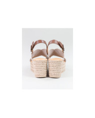 Sandalias de Madame Ginova con Fajas Perforadas