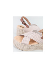 Sandalias de Madame Ginova con Fajas Perforadas