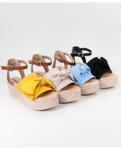 Ladies Sandals in Cunha with Lace
