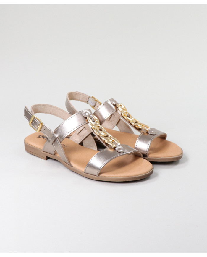 Platinum Sandals of Lady Ginova with Golden Chain