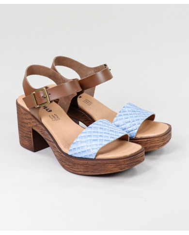 Blue sandals of Lady Ginova with Strip Decorated