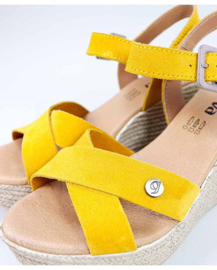 Suede Sandals with Ladies' Wedge Ginova