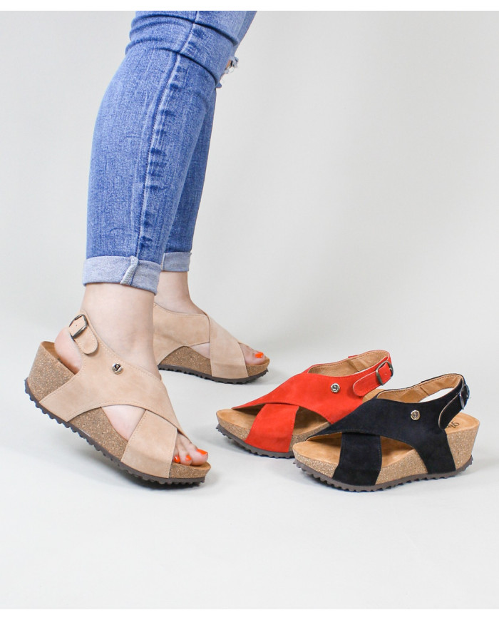 Ginova de Tiras Cruzadas sandals with Anatomical Insole