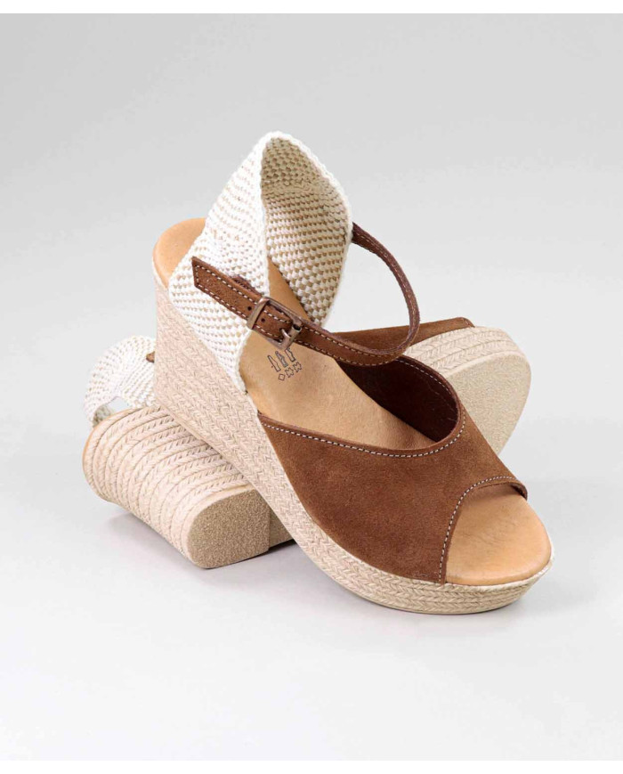 Cunha Sandals with Front Opening Lady Ginova